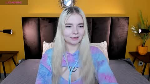 ruthbryant online show from 11/23/25, 12:43