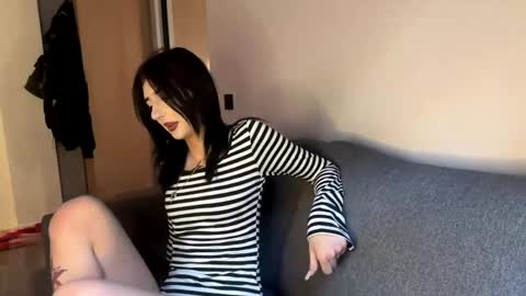 Jess online show from 03/30/26, 05:08