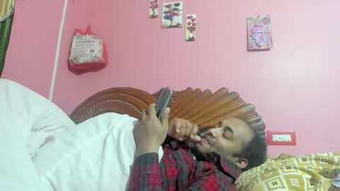 Snapshot of rwb17 chatting on 01/31/25, 05:21 rwb17 online show from 01/31/25, 05:21