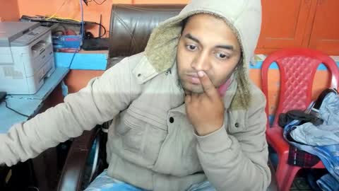 Snapshot of rwb17 chatting on 02/01/26, 02:43 rwb17 online show from 02/01/26, 02:43