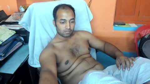 Snapshot of rwb17 chatting on 03/25/26, 12:00 rwb17 online show from 03/25/26, 12:00