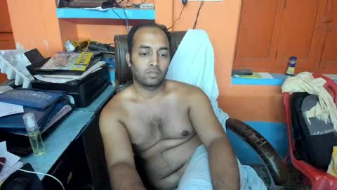 Snapshot of rwb17 chatting on 03/26/26, 12:33 rwb17 online show from 03/26/26, 12:33