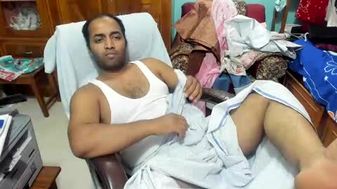 Snapshot of rwb17 chatting on 04/13/26, 03:39 rwb17 online show from 04/13/26, 03:39