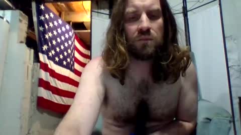 Snapshot of rwb1982 chatting on 02/15/25, 05:28 rwb1982 online show from 02/15/25, 05:28