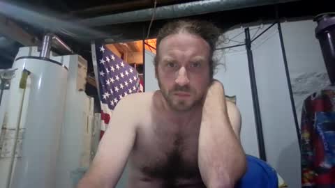 Snapshot of rwb1982 chatting on 09/10/25, 12:43 rwb1982 online show from 09/10/25, 12:43