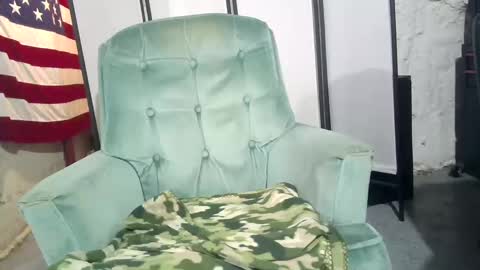 Snapshot of rwb1982 chatting on 10/14/25, 11:38 rwb1982 online show from 10/14/25, 11:38