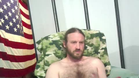 Snapshot of rwb1982 chatting on 10/19/25, 06:41 rwb1982 online show from 10/19/25, 06:41