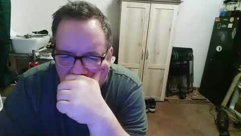 rwzar_0712 online show from 11/05/25, 12:54