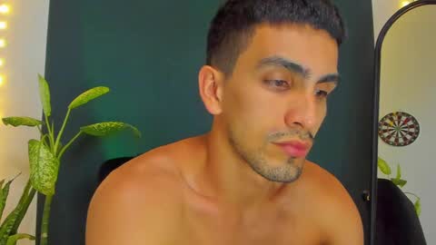 Snapshot of ryan_doyle chatting on 09/10/25, 02:11 Ryan independent model online show from 09/10/25, 02:11