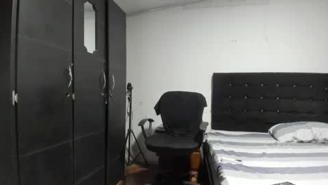 ryan_xc1 online show from 05/16/26, 02:41