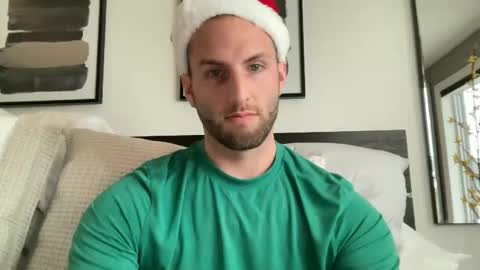 Ryan  Chad online show from 12/04/24, 07:01