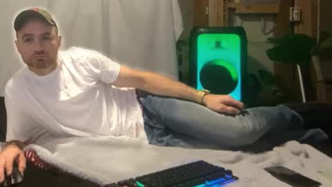 Ryan Jizz online show from 10/22/25, 02:34