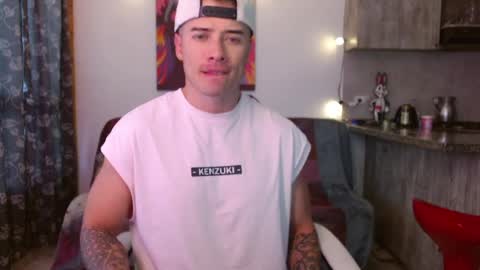 Snapshot of ryann_blue_ chatting on 02/03/25, 09:18 Ryan Blue ig ryannblue online show from 02/03/25, 09:18