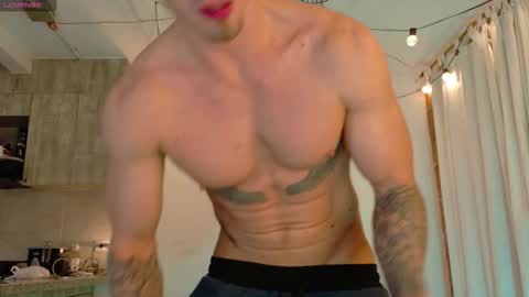 Snapshot of ryann_blue_ chatting on 11/09/25, 01:04 Ryan Blue ig ryannblue online show from 11/09/25, 01:04