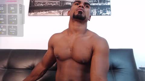 Snapshot of ryannfit chatting on 11/03/25, 02:35 instagram.. Ryandwrn online show from 11/03/25, 02:35