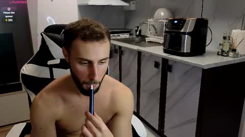 ryanstorm1 online show from 11/07/25, 07:03