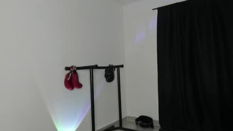 ryanwhite3 online show from 11/10/25, 10:53