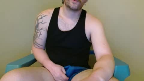 Snapshot of rylancolt chatting on 12/23/25, 04:32 Rylan Colte online show from 12/23/25, 04:32