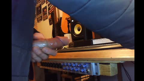 rynoxox online show from 12/31/24, 08:26