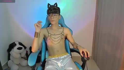 Snapshot of ryo_bleu chatting on 12/14/25, 03:01 RYO BLEU online show from 12/14/25, 03:01