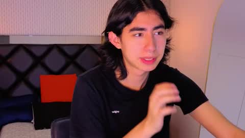 Snapshot of ryo_fem chatting on 10/19/25, 08:09 Ryo online show from 10/19/25, 08:09