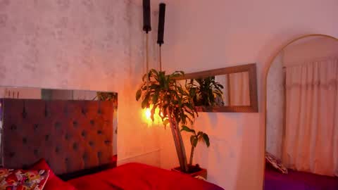 Snapshot of ryo_fem chatting on 10/25/25, 03:58 Ryo online show from 10/25/25, 03:58