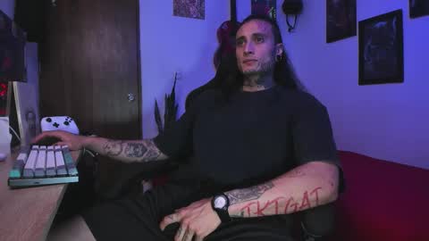 leopmonk help me reach 100 thumbs up online show from 01/17/26, 02:05