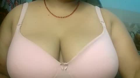 HotLovers online show from 11/07/25, 04:29