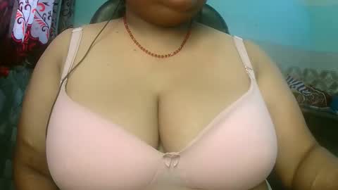 HotLovers online show from 11/08/25, 06:02