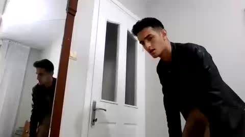 s2ici online show from 10/18/25, 08:04