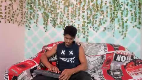 s_d_b_hot online show from 04/18/26, 08:09