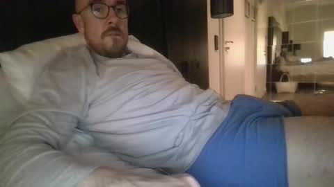 Snapshot of s_i_q chatting on 11/25/25, 08:09 s_i_q online show from 11/25/25, 08:09