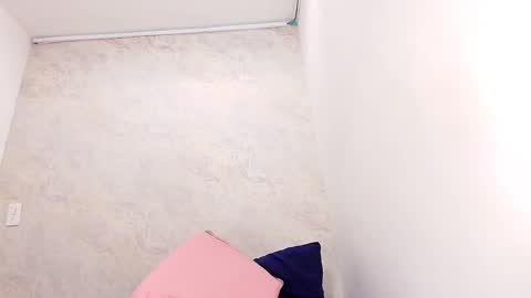 Snapshot of s_sofia_ chatting on 02/09/25, 07:19 s_sofia_ online show from 02/09/25, 07:19