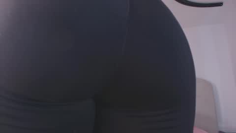 Snapshot of s_sofia_ chatting on 12/15/25, 11:58 s_sofia_ online show from 12/15/25, 11:58