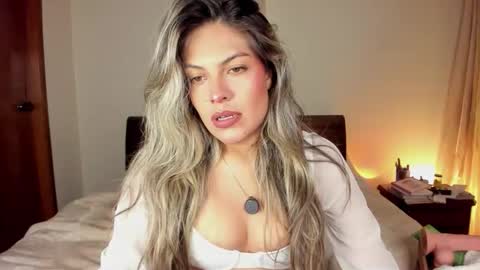 Leslie Beltrn online show from 03/02/26, 04:36