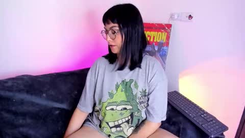 Val online show from 11/23/25, 05:40