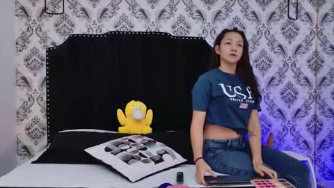 Saara Brown online show from 09/24/25, 11:46