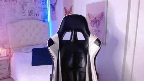 1 online show from 12/22/25, 12:13