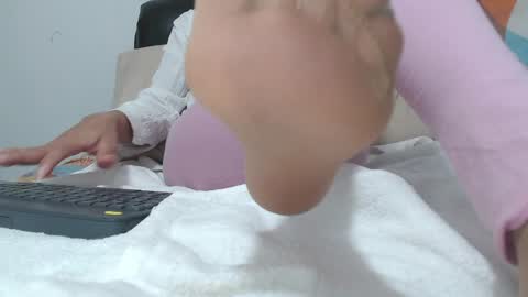 saaramiller     online show from 01/27/25, 07:24