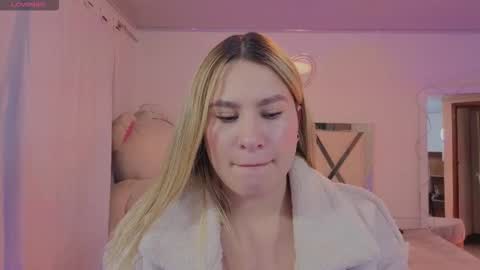 saaya_tay online show from 02/11/26, 03:00