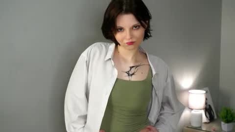 Snapshot of sabinekansky chatting on 12/17/25, 08:26 sabinekansky online show from 12/17/25, 08:26