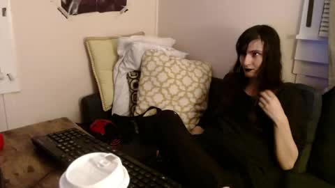 sabinewinters online show from 04/12/26, 01:21