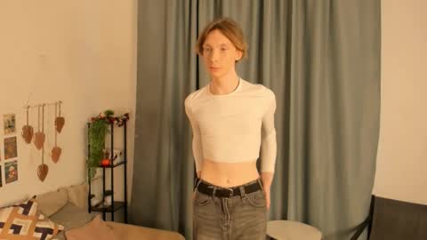 Snapshot of sableflux chatting on 02/28/26, 05:52 sableflux online show from 02/28/26, 05:52