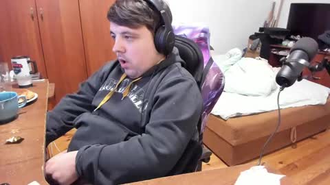 1141323  my Lord Mister Max   moms treasure online show from 02/20/25, 01:57