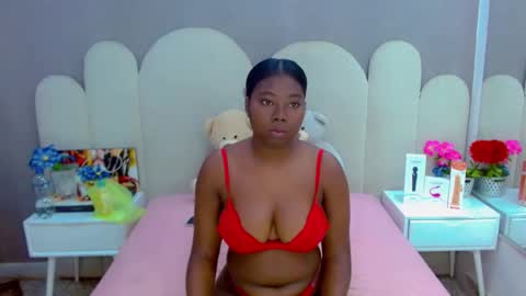 sabriana_smith1 online show from 04/03/26, 02:37