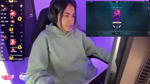 Snapshot of sabrina_chester_02 chatting on 11/28/25, 06:54 Angie online show from 11/28/25, 06:54