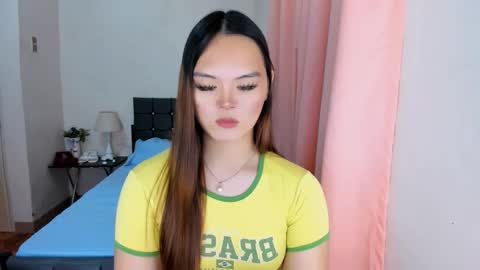 Snapshot of sabrina_hilson chatting on 09/24/25, 02:53 sabrina_hilson online show from 09/24/25, 02:53