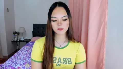 Snapshot of sabrina_hilson chatting on 10/16/25, 03:24 sabrina_hilson online show from 10/16/25, 03:24