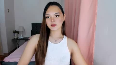 Snapshot of sabrina_hilson chatting on 10/20/25, 02:17 sabrina_hilson online show from 10/20/25, 02:17