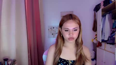 sabrina_hottyxx online show from 04/14/26, 03:23